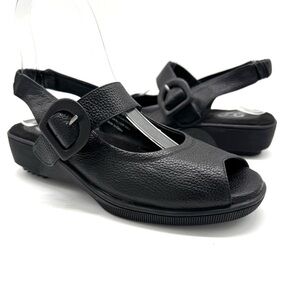 Gravity Defyer Black Leather Mary Jane Slingback Sandals Sz 6